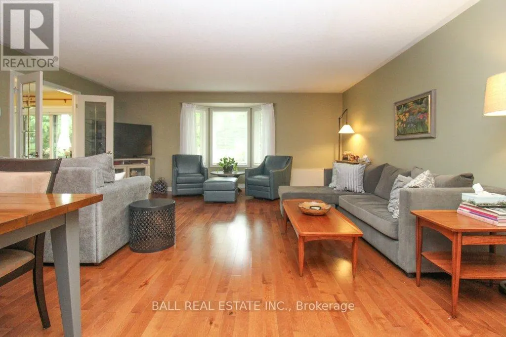10 - 680 WHITAKER STREET, #10