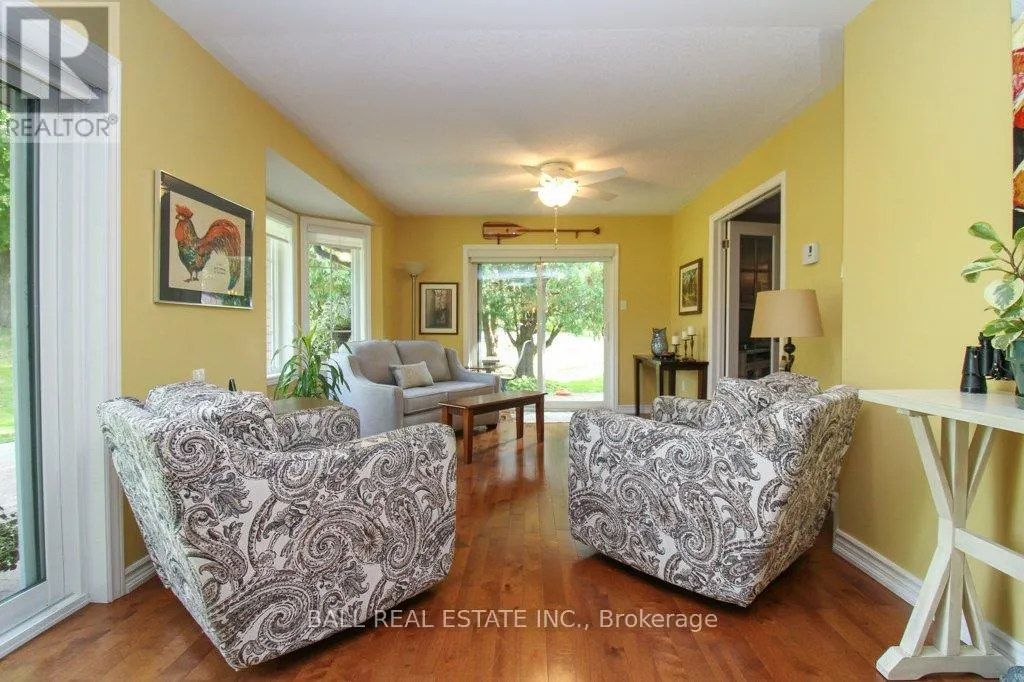 10 - 680 WHITAKER STREET, #10