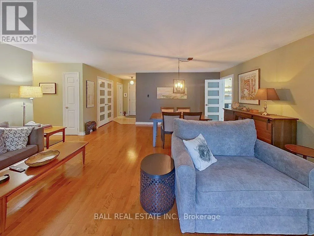 10 - 680 WHITAKER STREET, #10