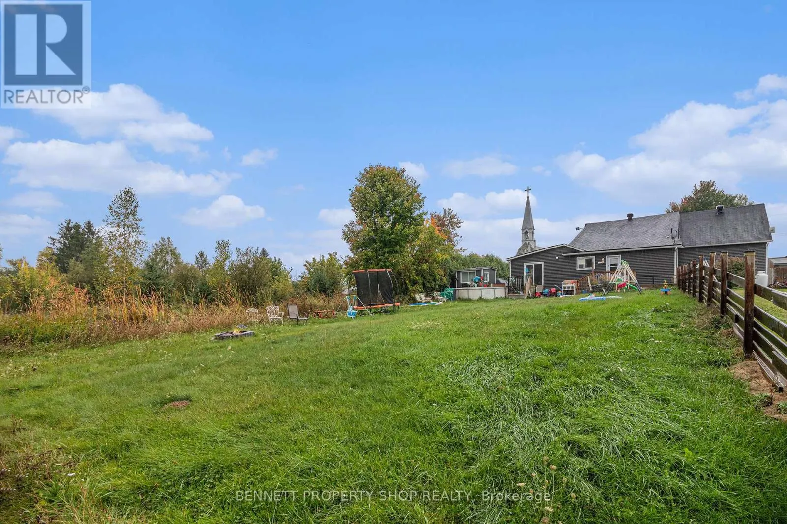 2489 DU LAC ROAD