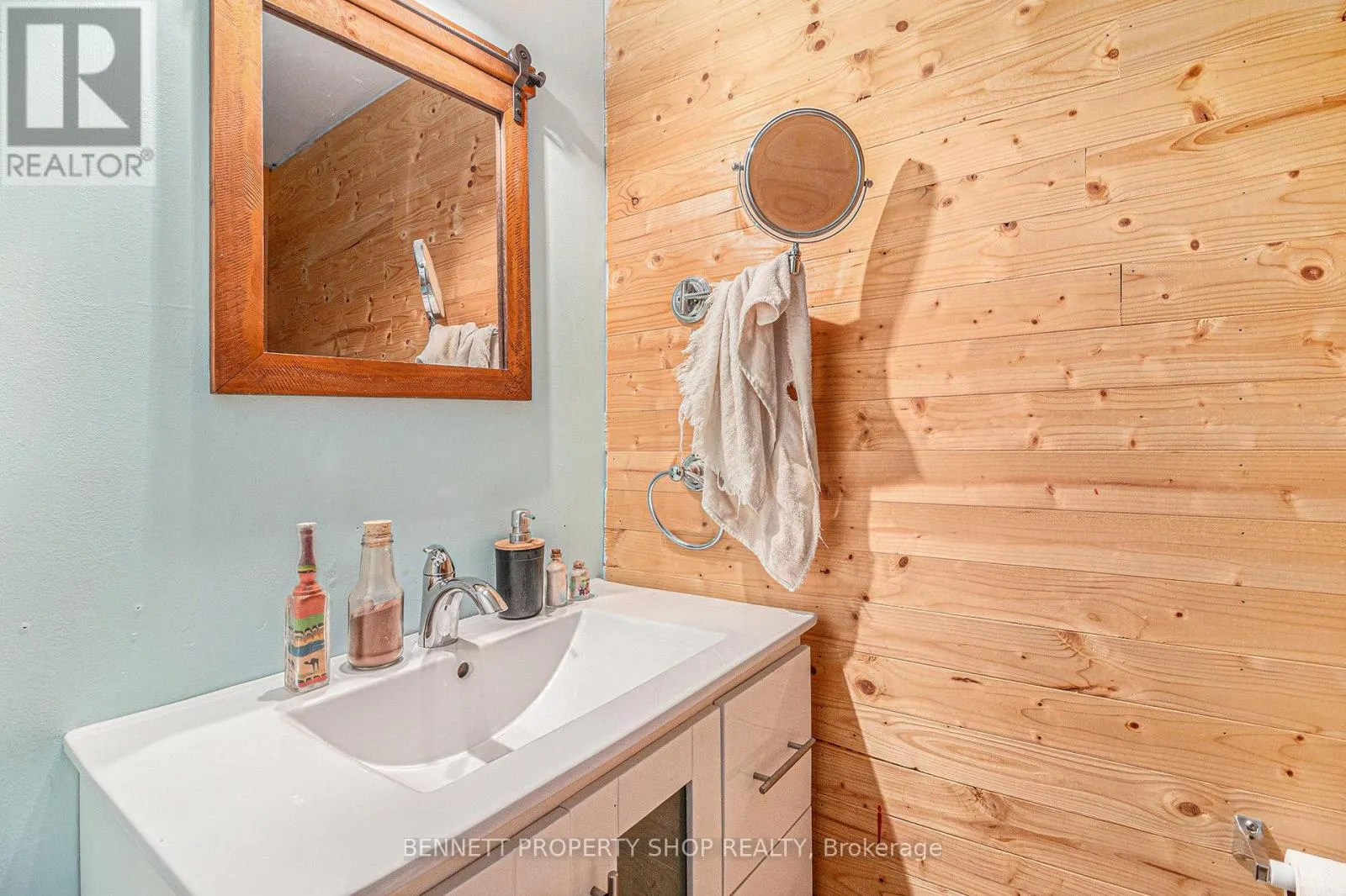 2489 DU LAC ROAD