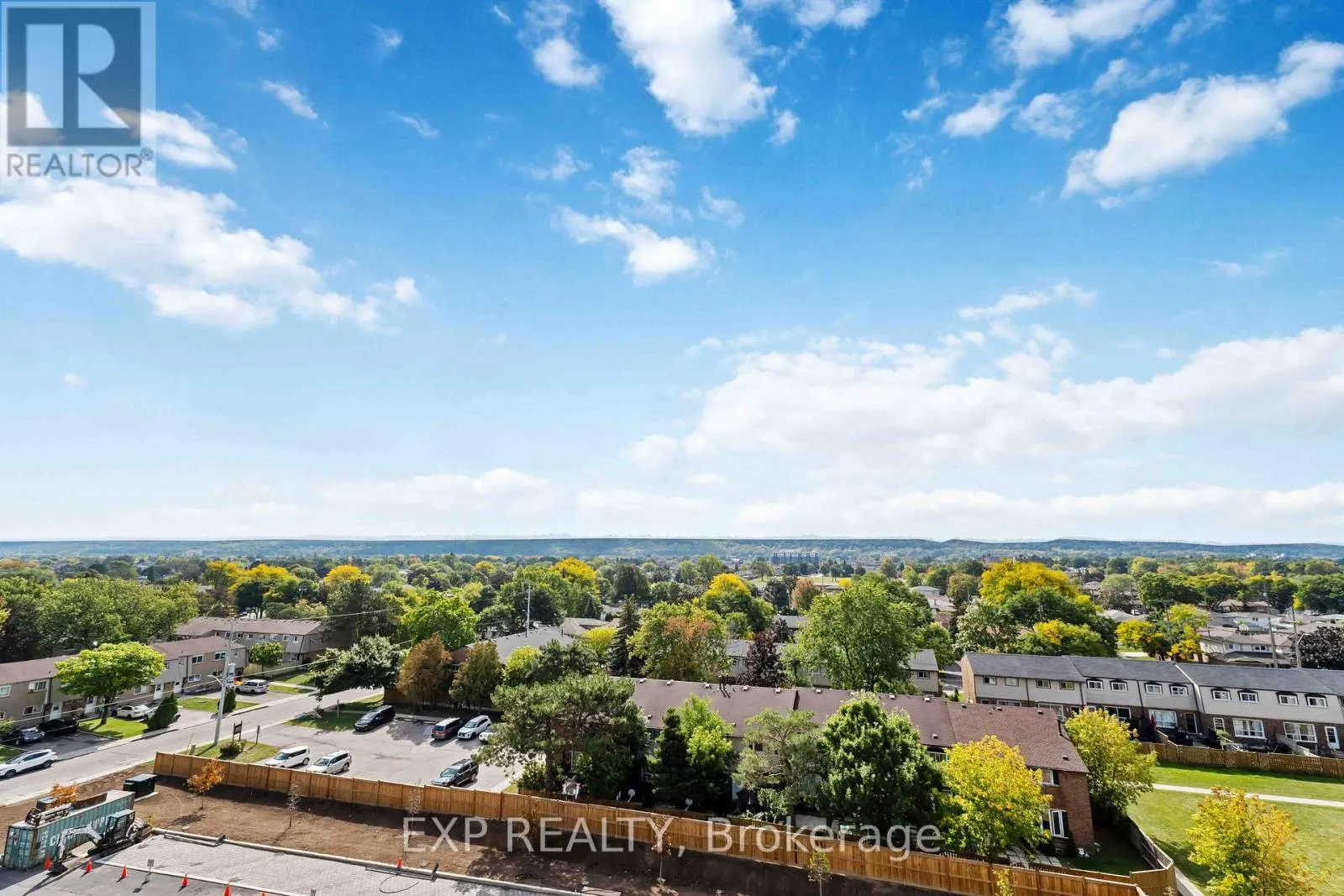 606 - 2782 BARTON STREET E