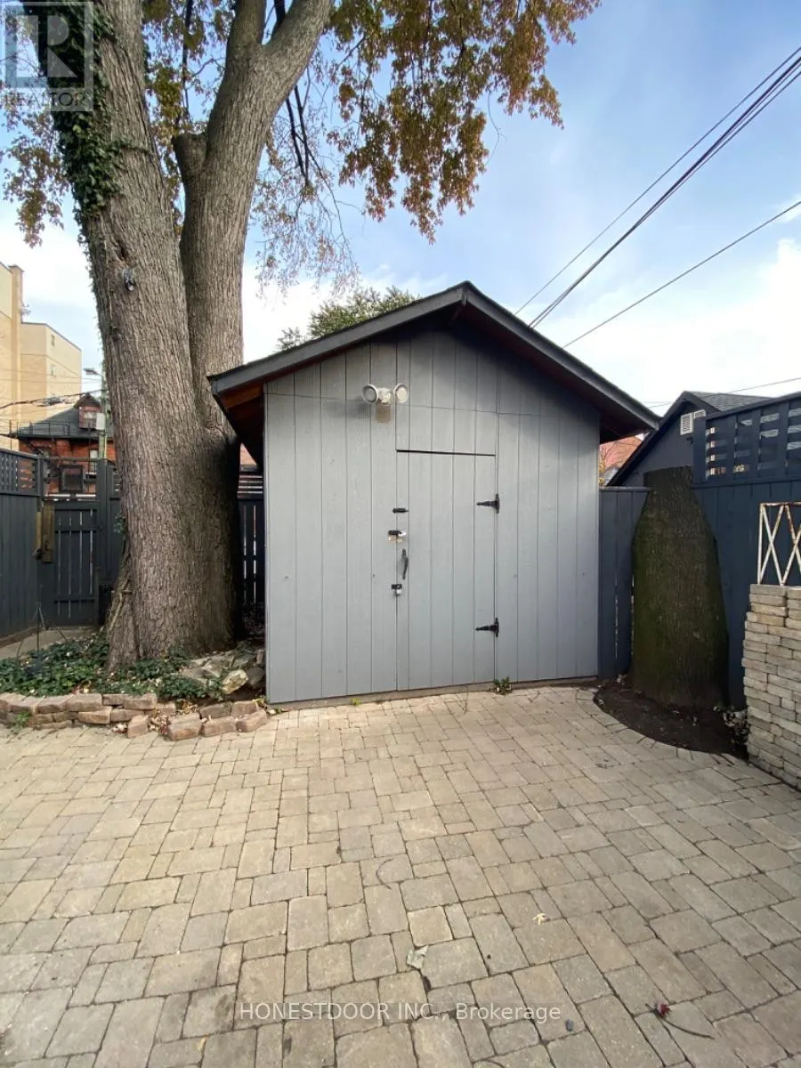 103 VICTORIA AVENUE S