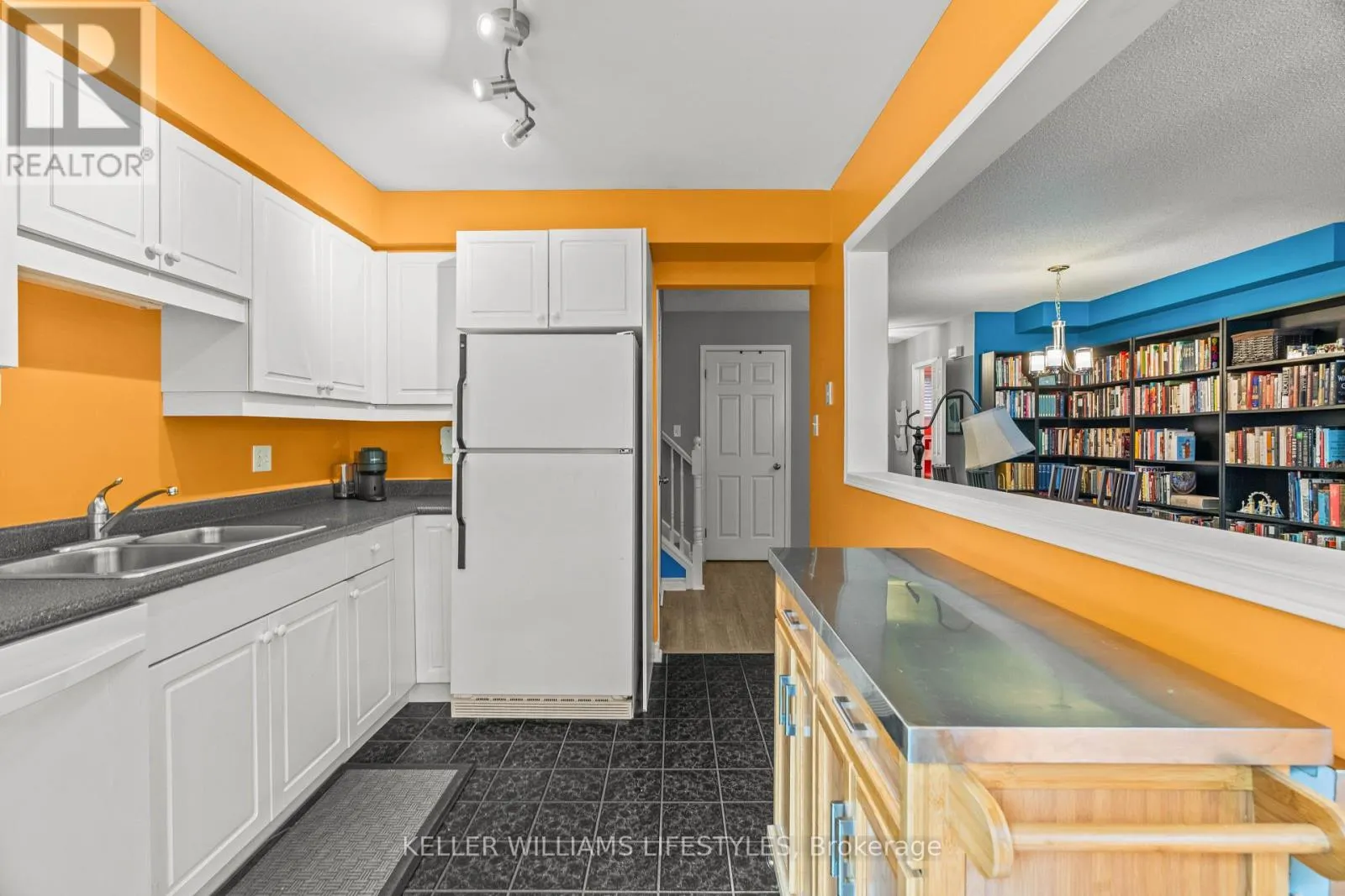 2 - 505 PROUDFOOT LANE, #2