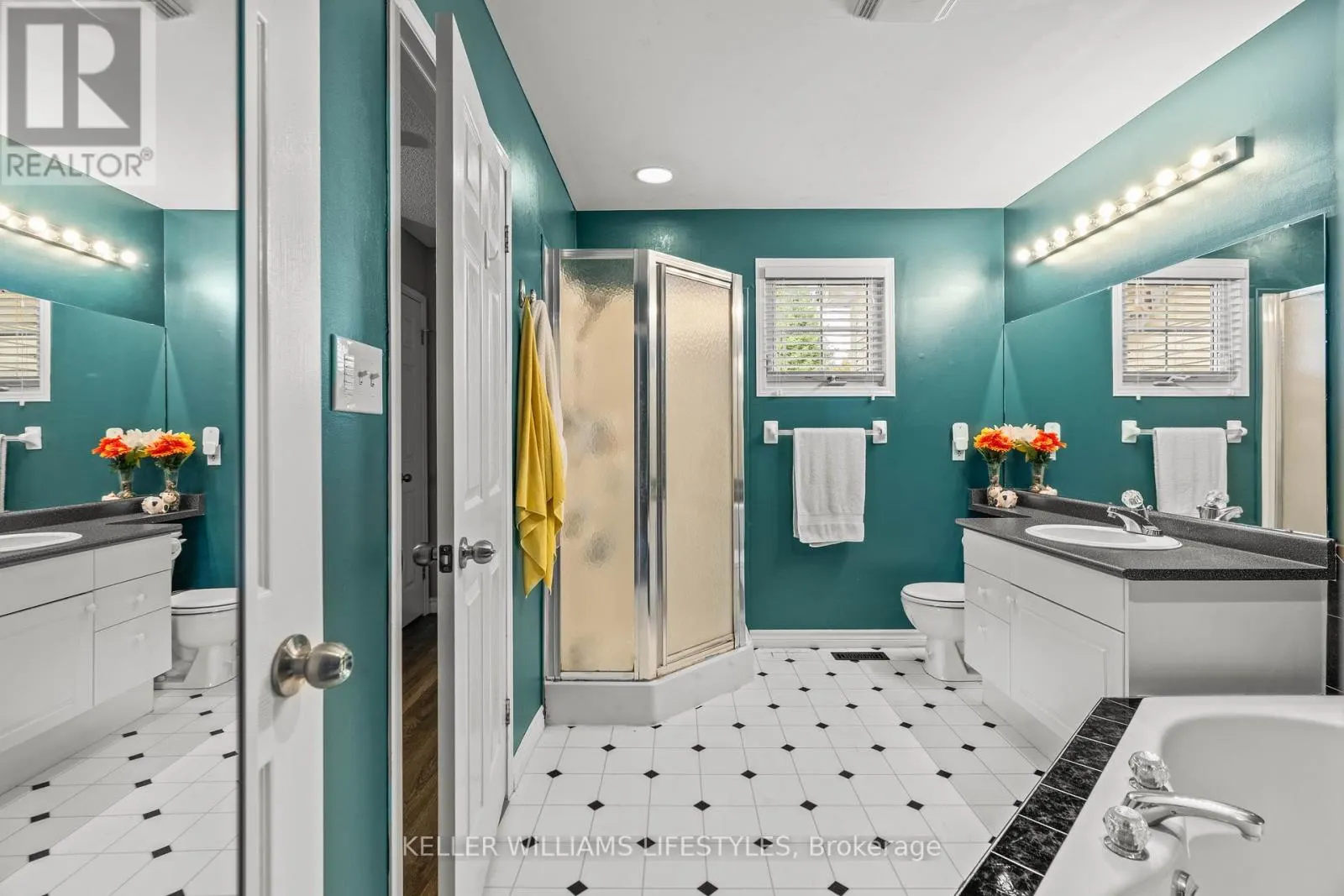 2 - 505 PROUDFOOT LANE, #2