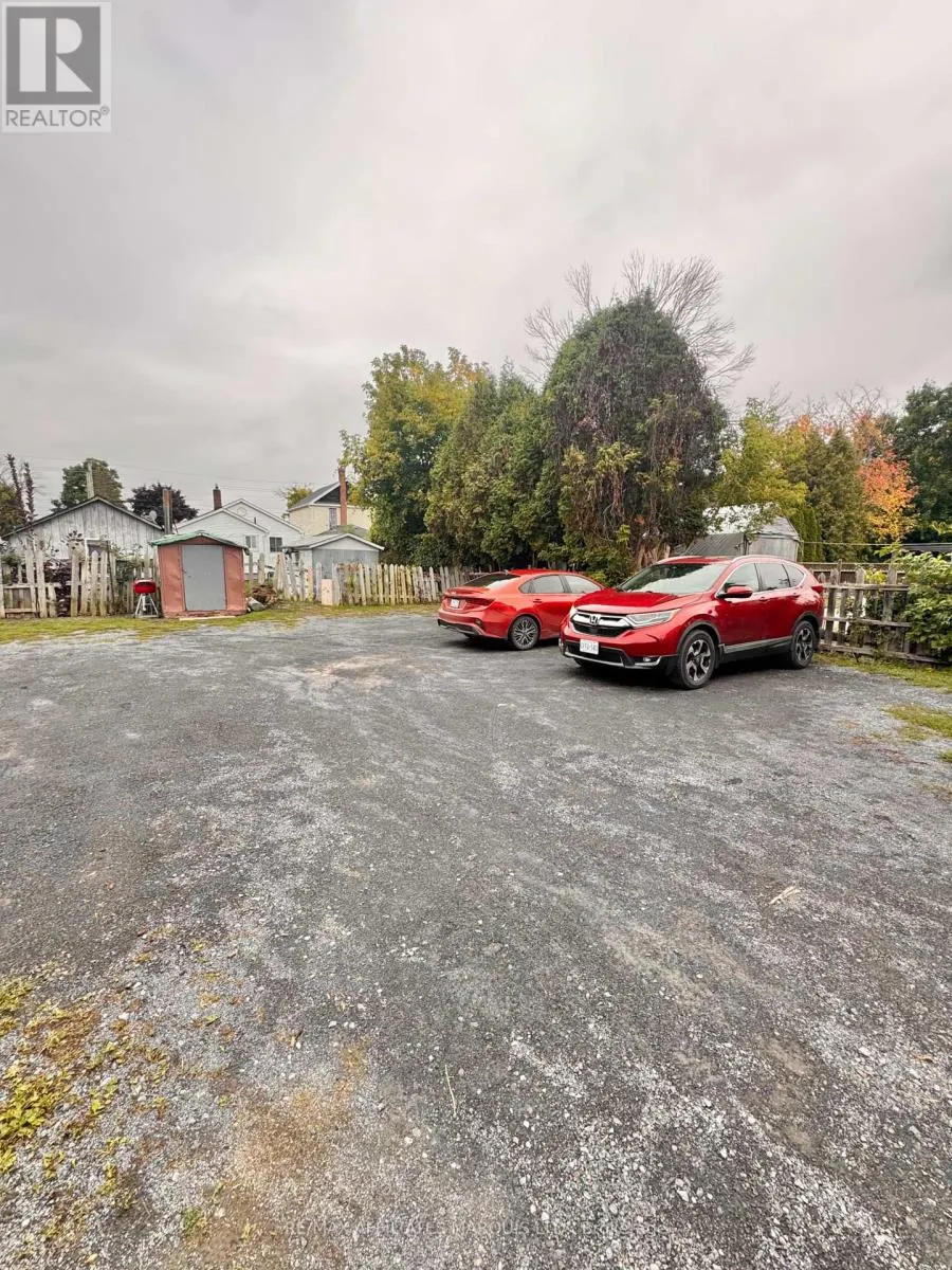 72 LEFEBVRE AVENUE