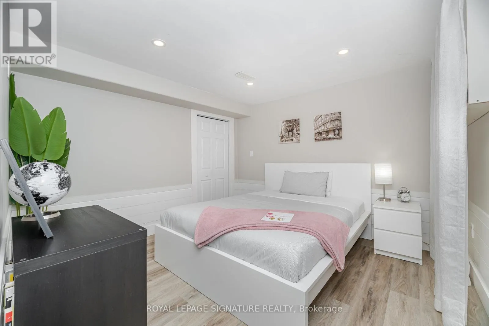 77 FAIRVIEW ROAD