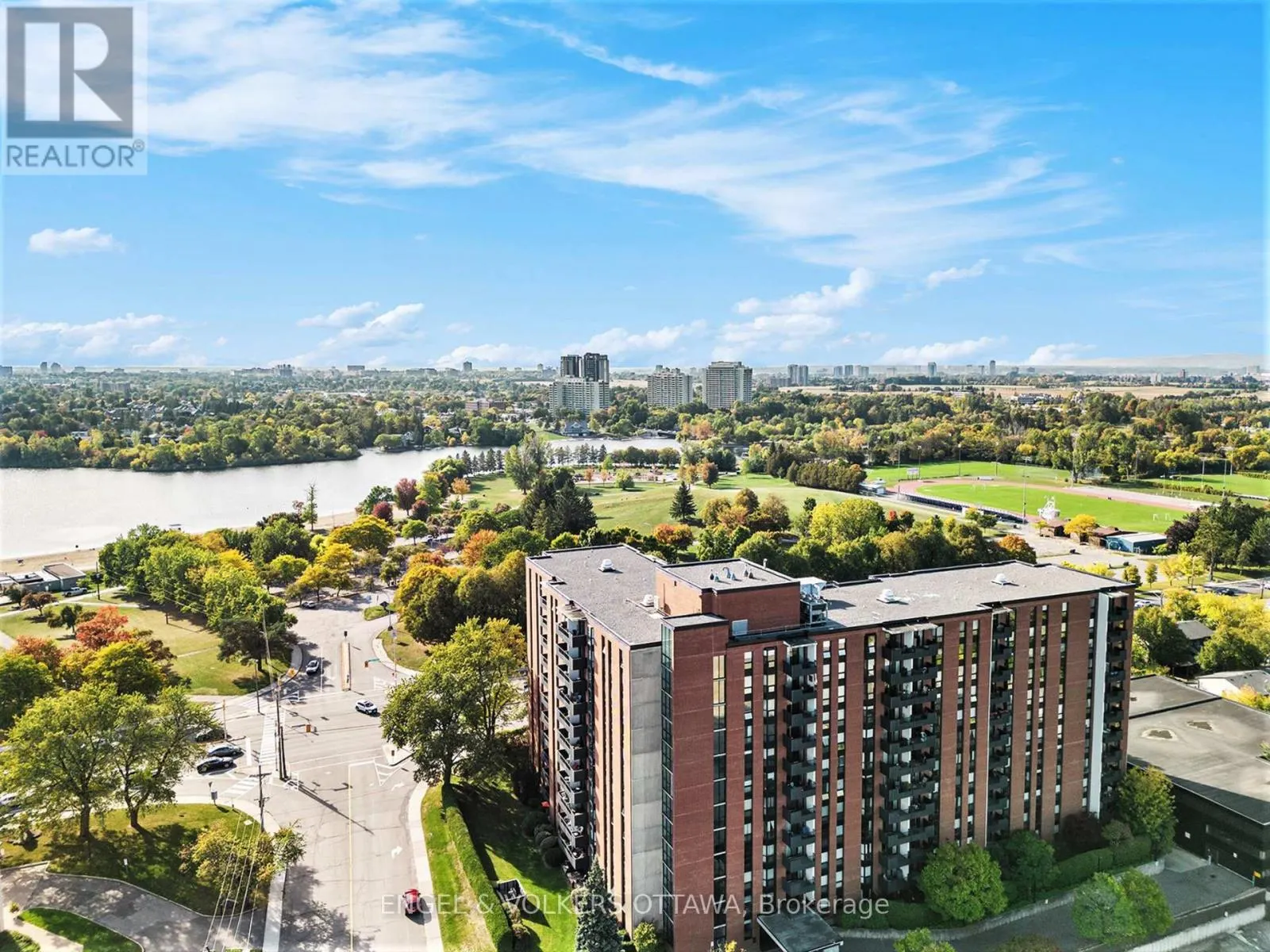 1110 - 2951 RIVERSIDE DRIVE