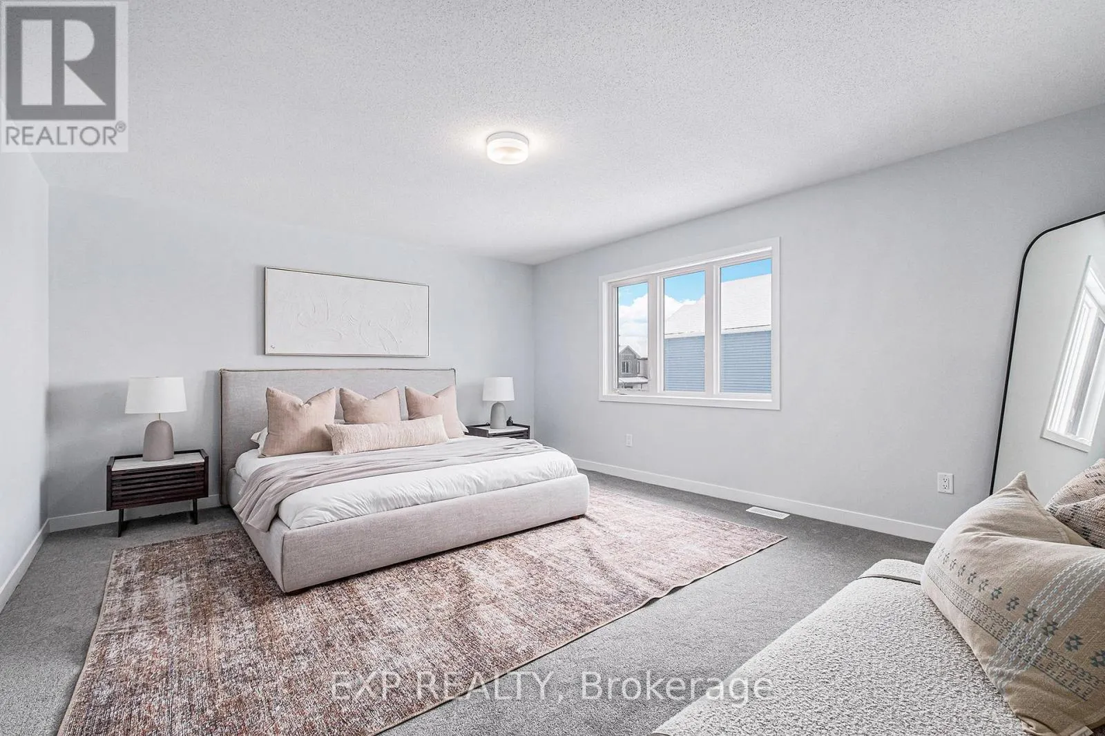 1025 DE PENCIER DRIVE