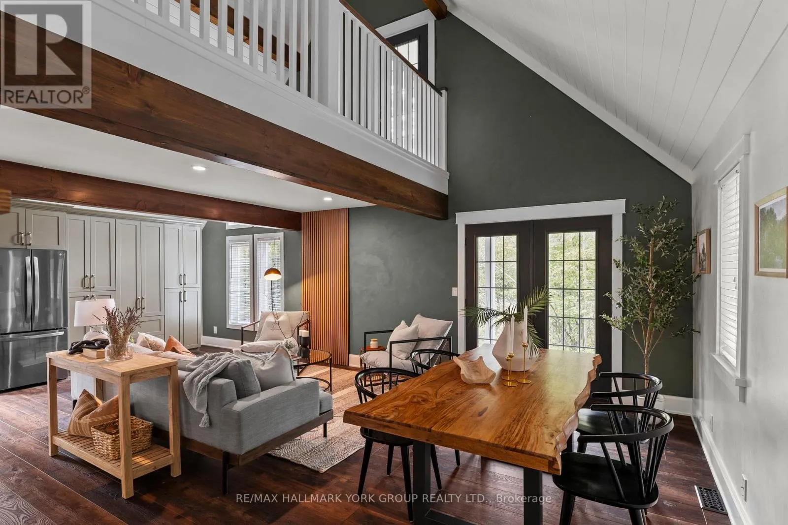 1628 MUSKOKA ROAD N
