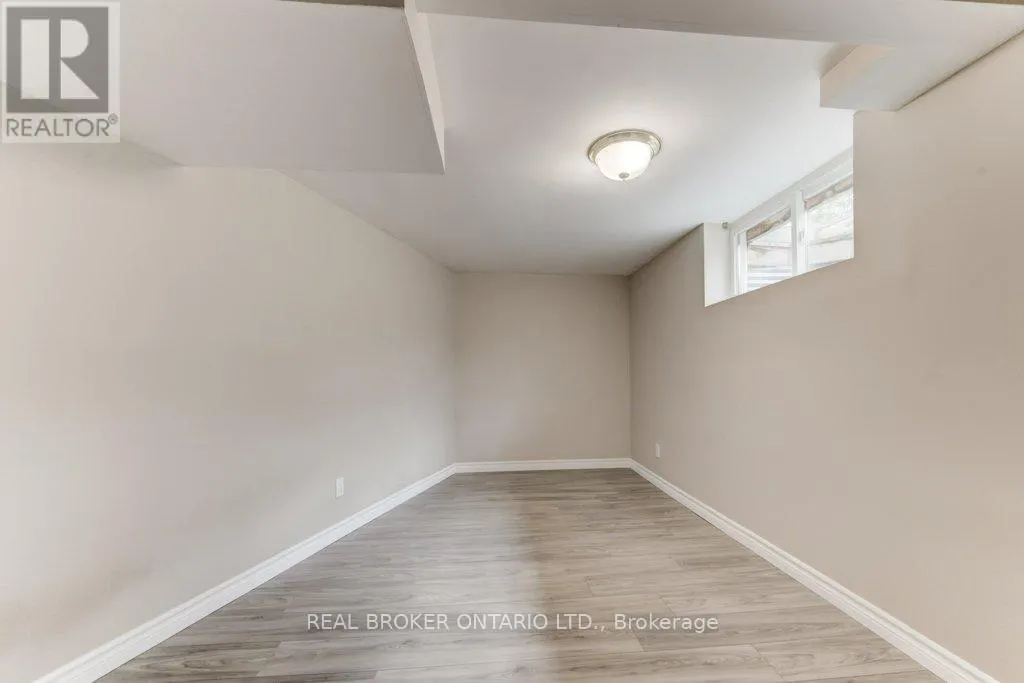 119 KINGSWOOD DRIVE