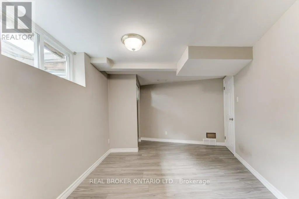 119 KINGSWOOD DRIVE