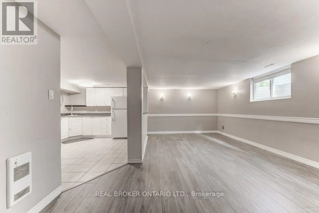 119 KINGSWOOD DRIVE