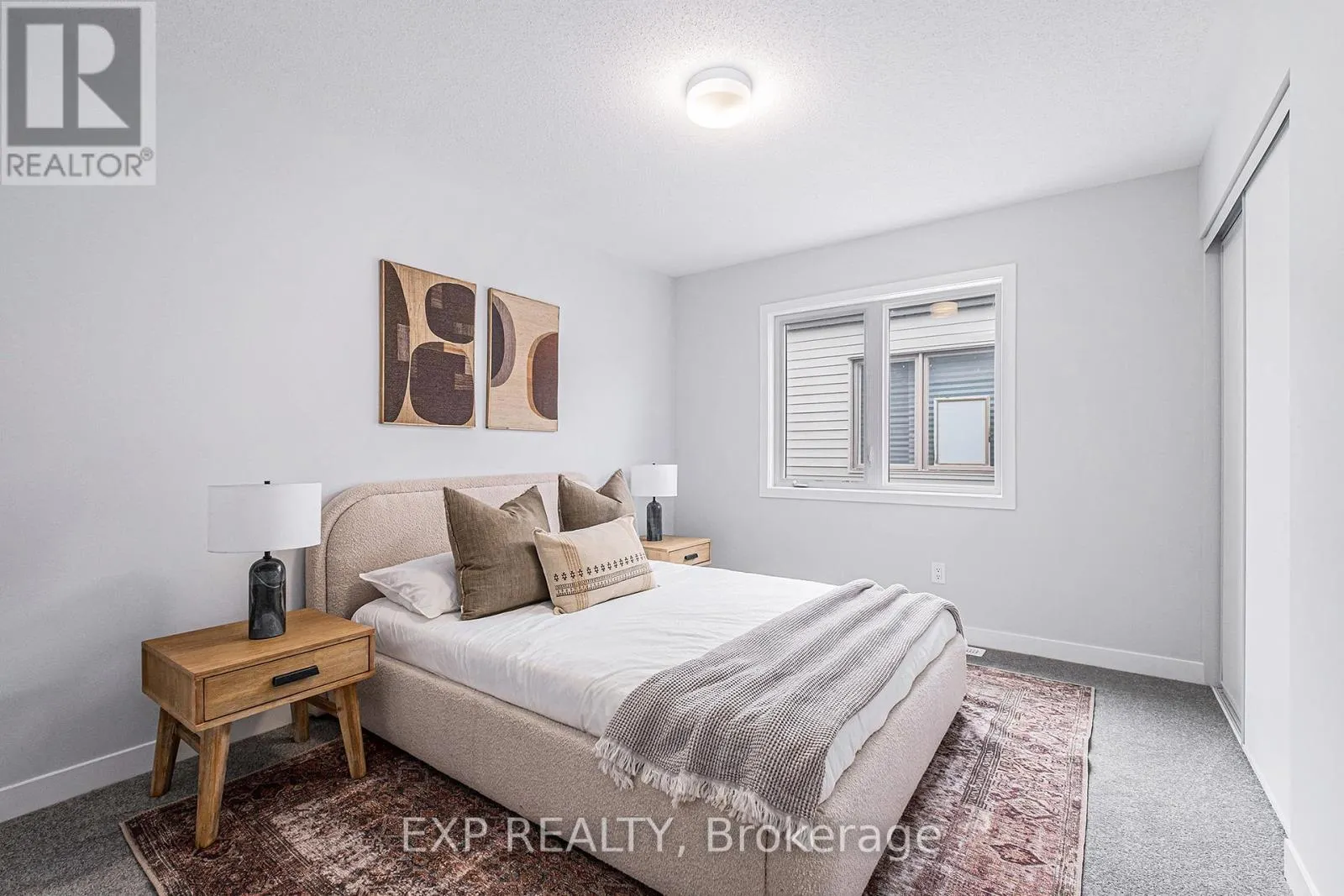 1023 DE PENCIER DRIVE