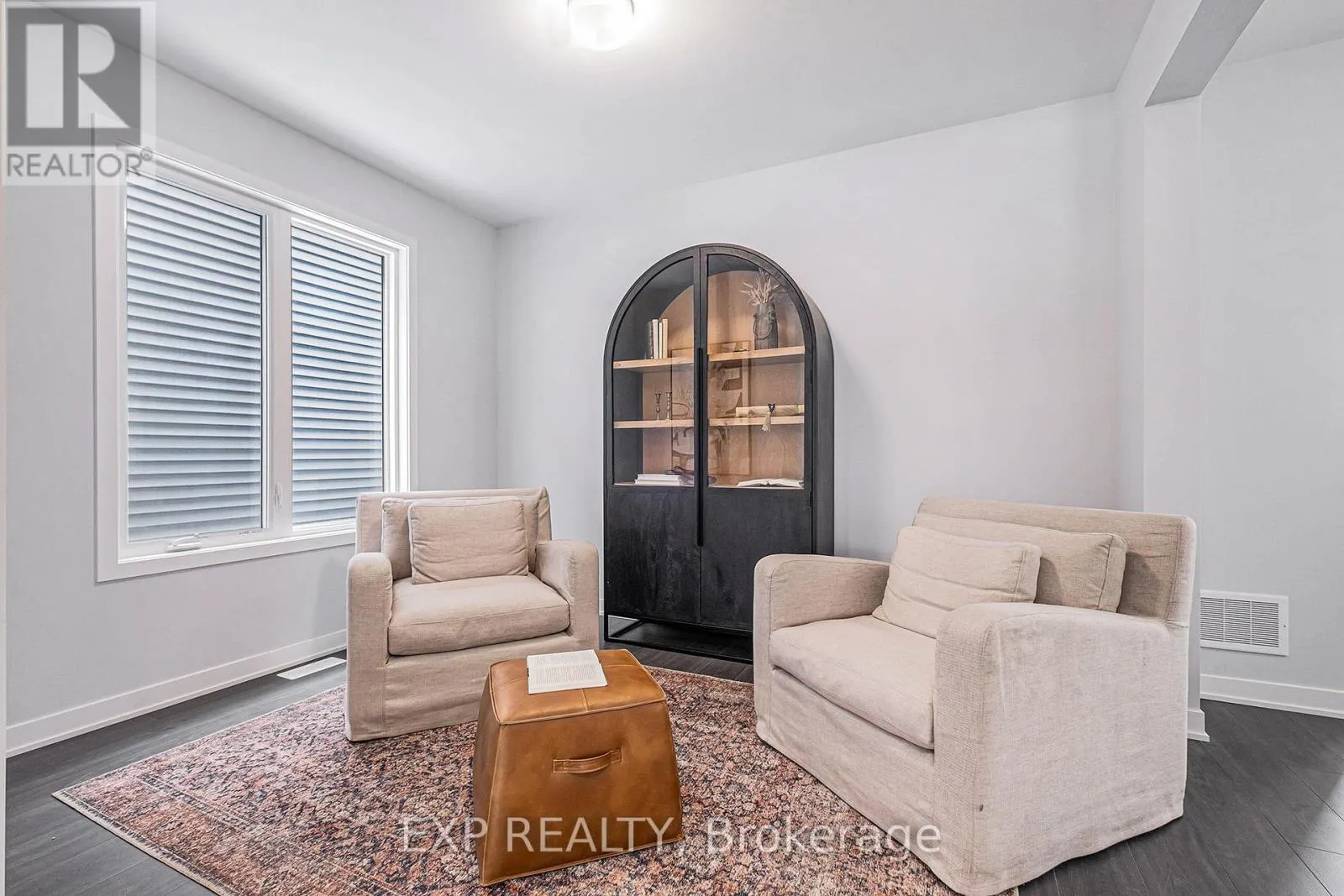 1023 DE PENCIER DRIVE