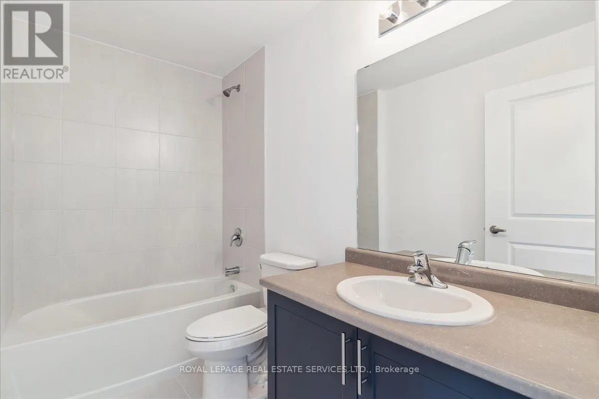 107 - 460 DUNDAS STREET E