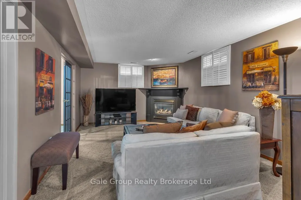 57 MARK CRESCENT