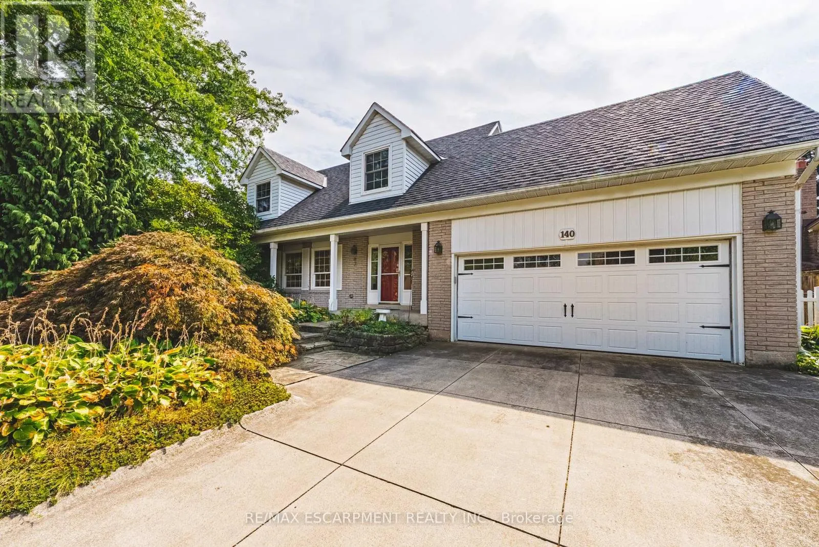 140 AMBERLY BOULEVARD