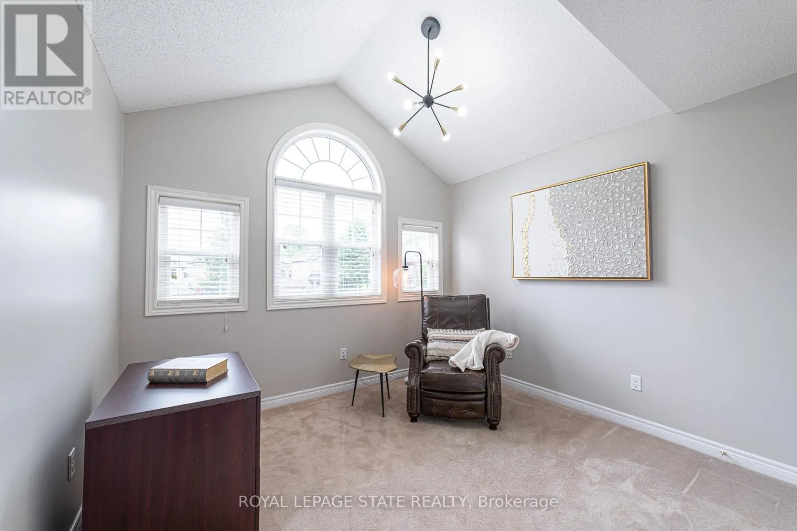 120 SUNDIAL CRESCENT