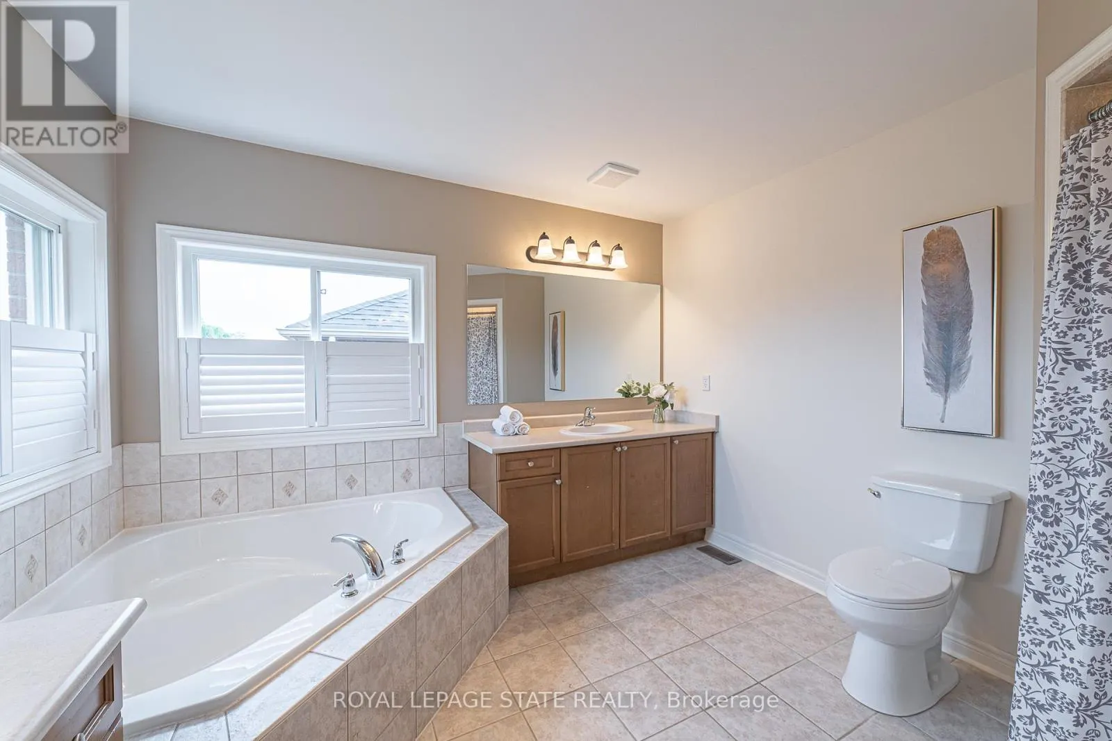 120 SUNDIAL CRESCENT