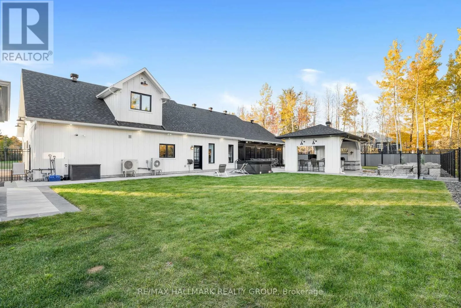 55 DE LA SEIGNERIE ESTATES E