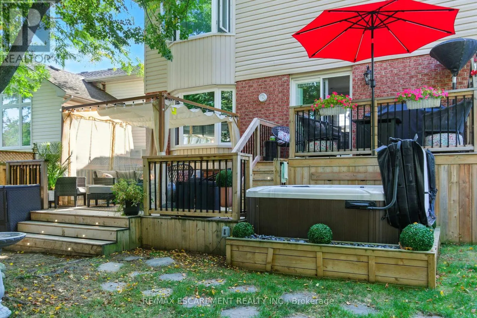 36 PINECREEK ROAD