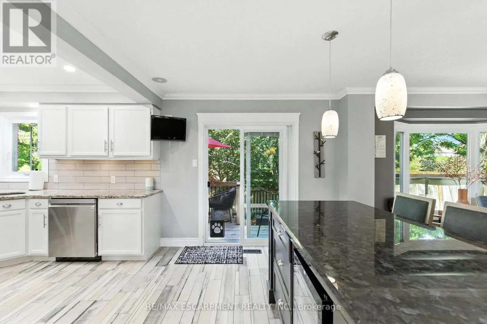 36 PINECREEK ROAD
