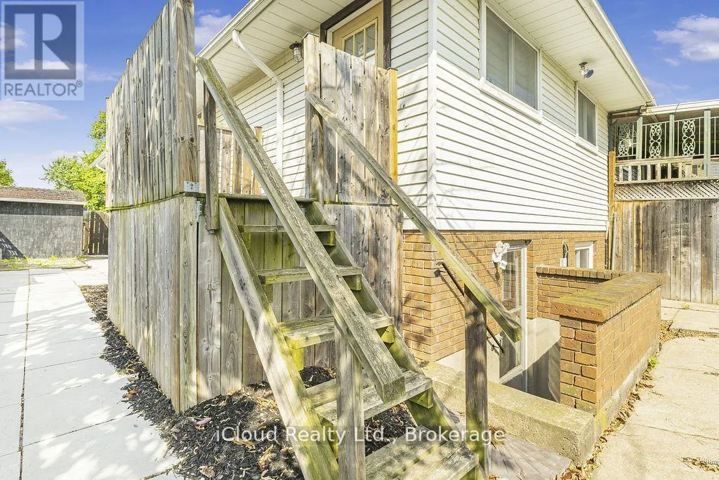 260 ST AUGUSTINE DRIVE