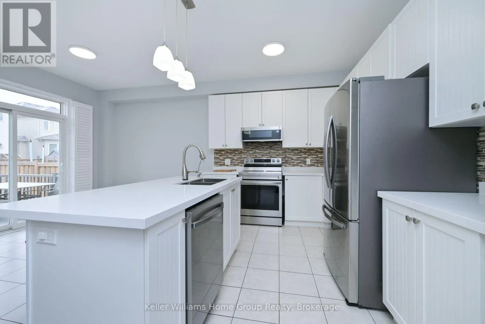 656 ARMSTRONG ROAD