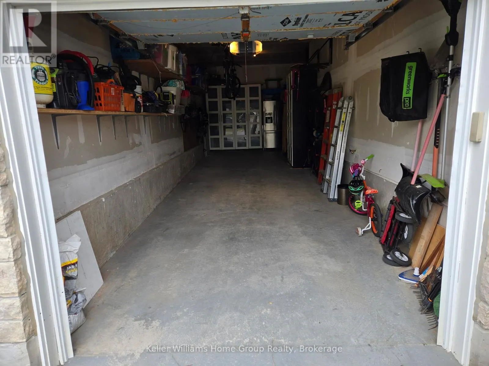 656 ARMSTRONG ROAD
