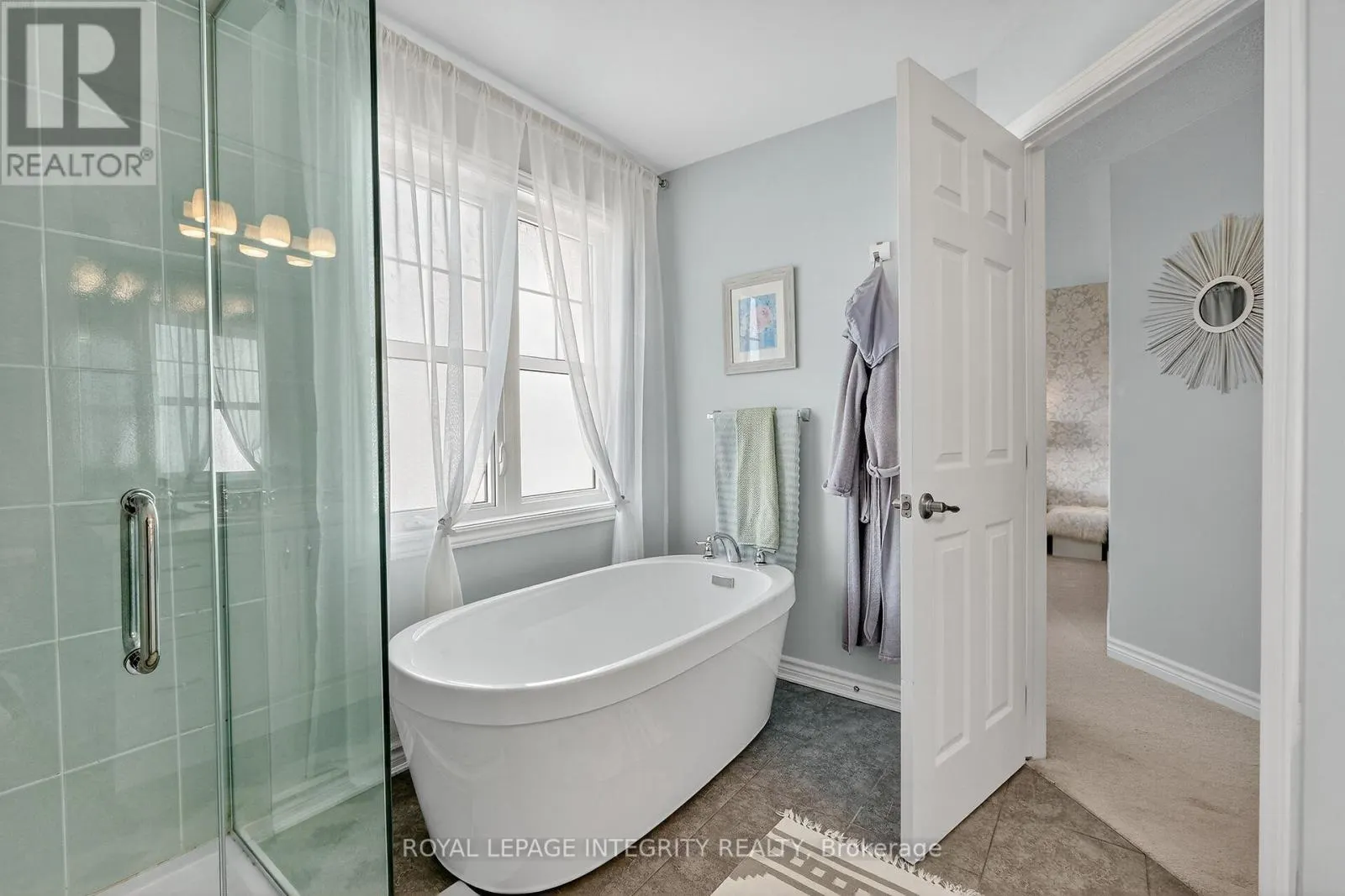 1112 APOLUNE STREET