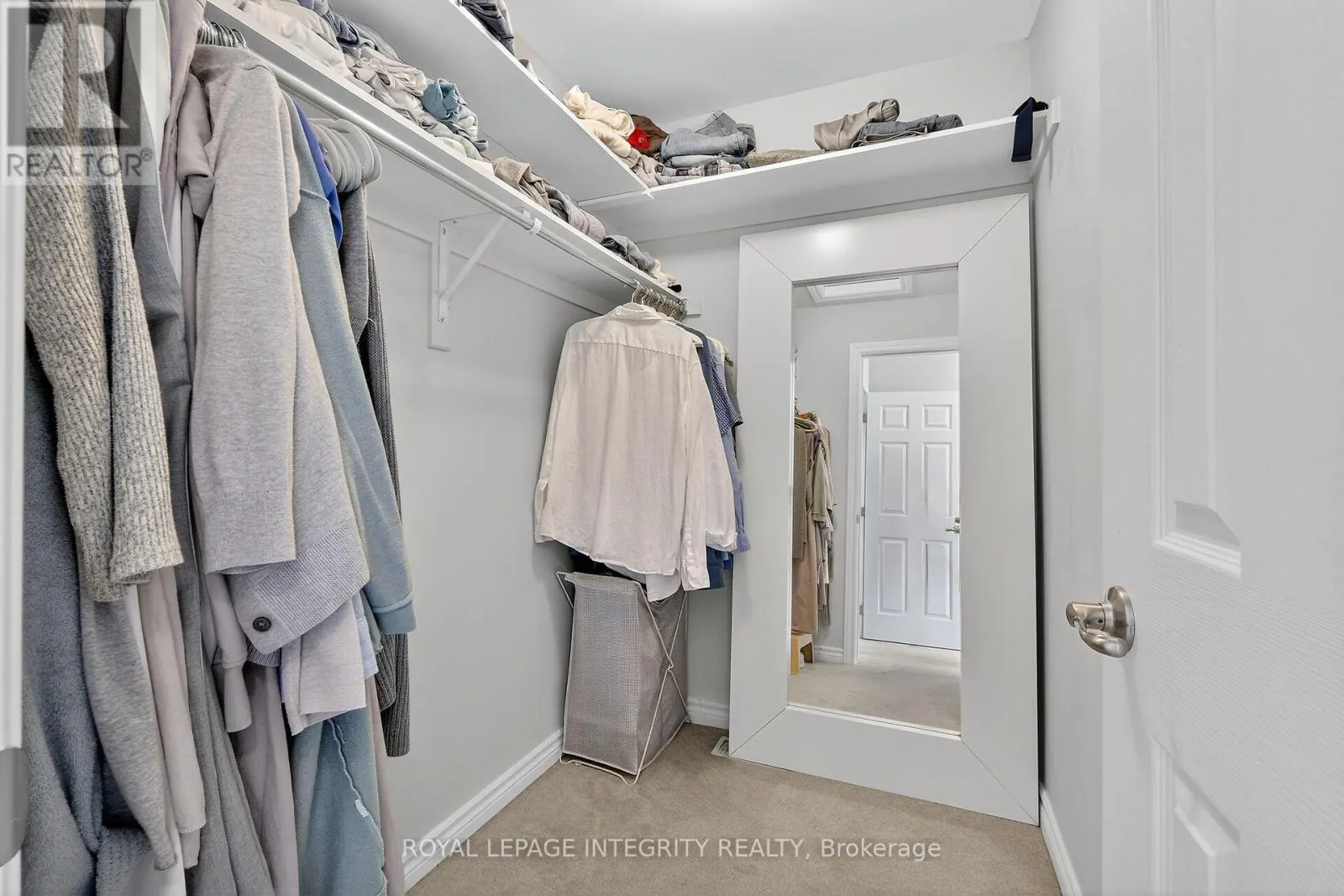 1112 APOLUNE STREET