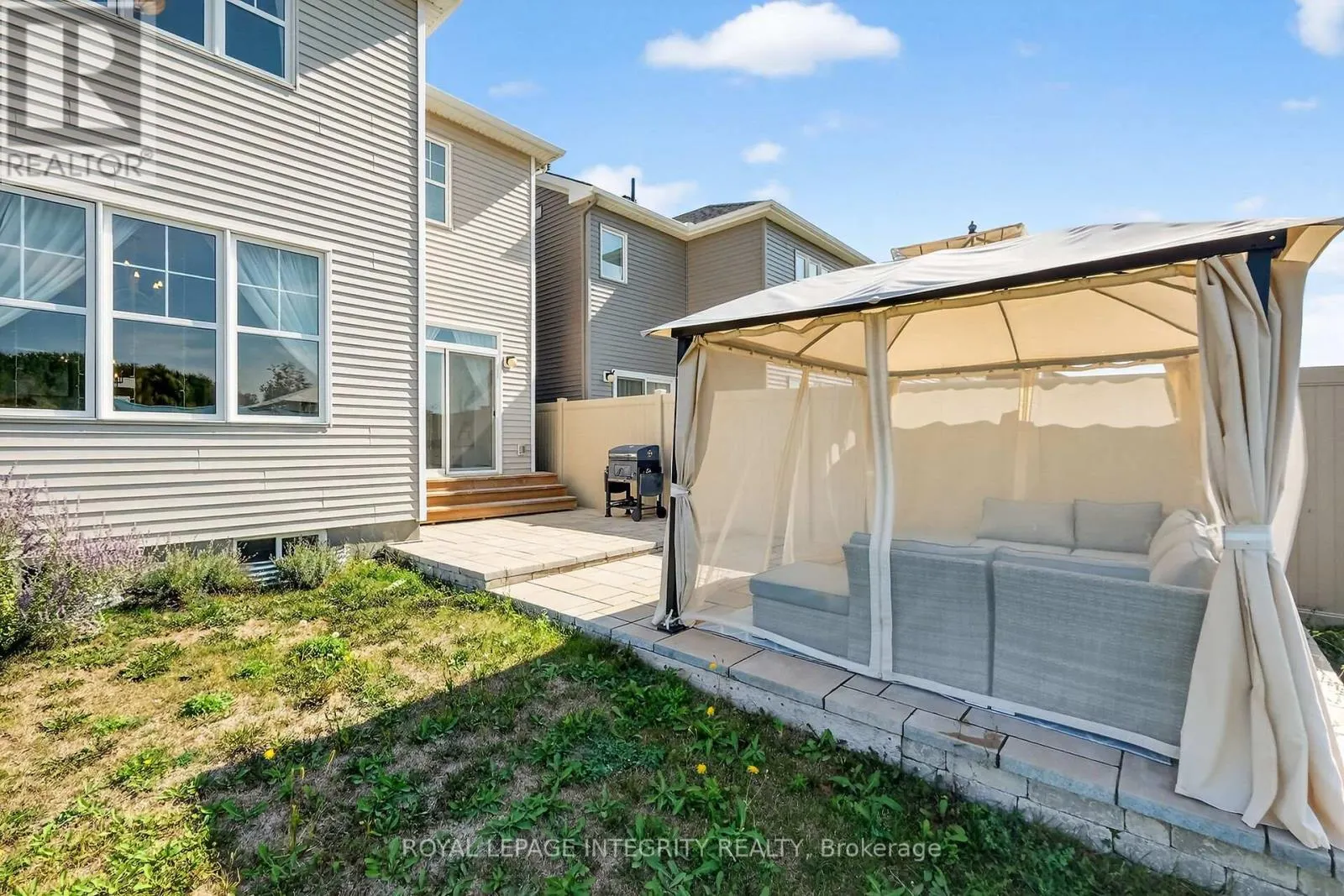 1112 APOLUNE STREET