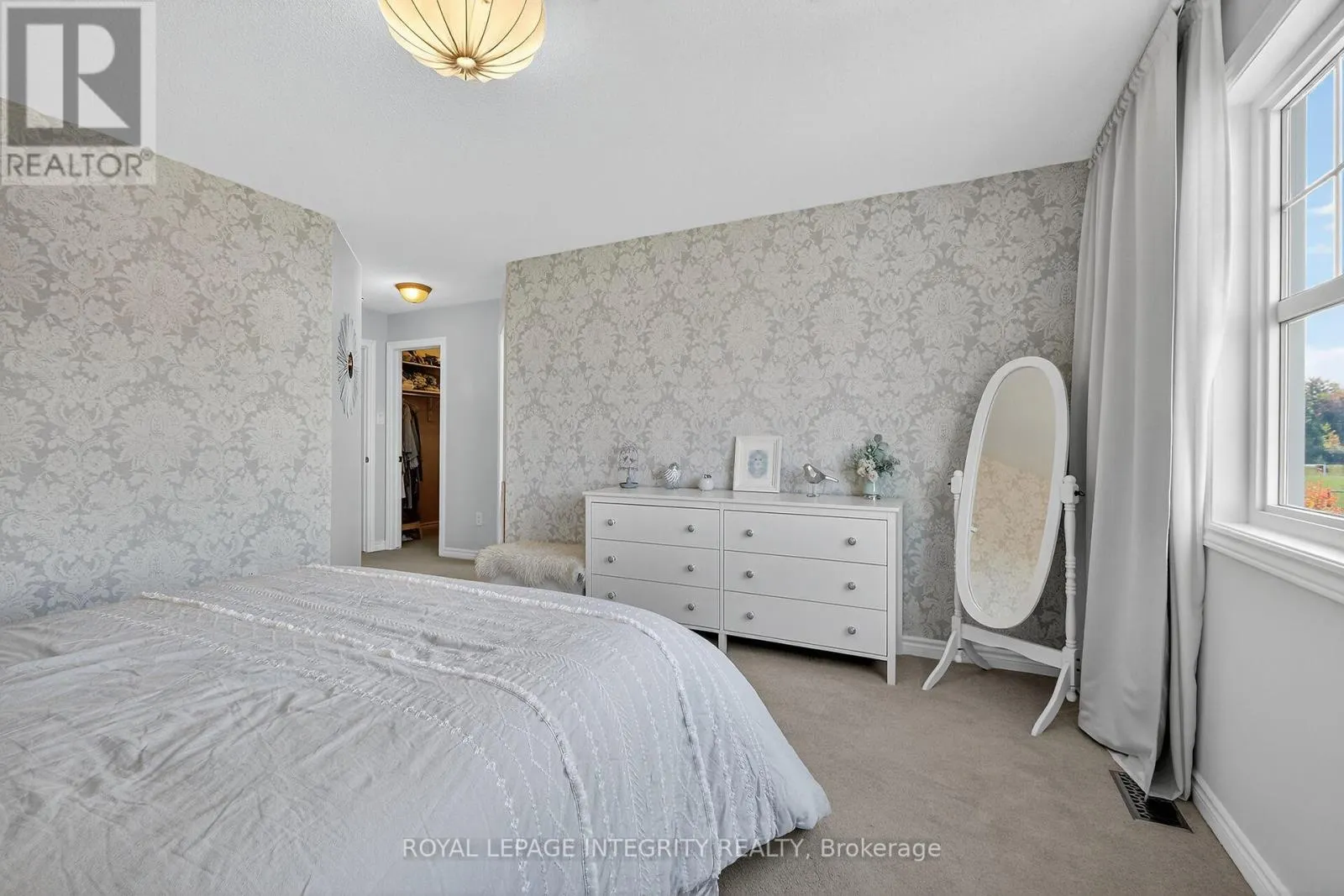 1112 APOLUNE STREET