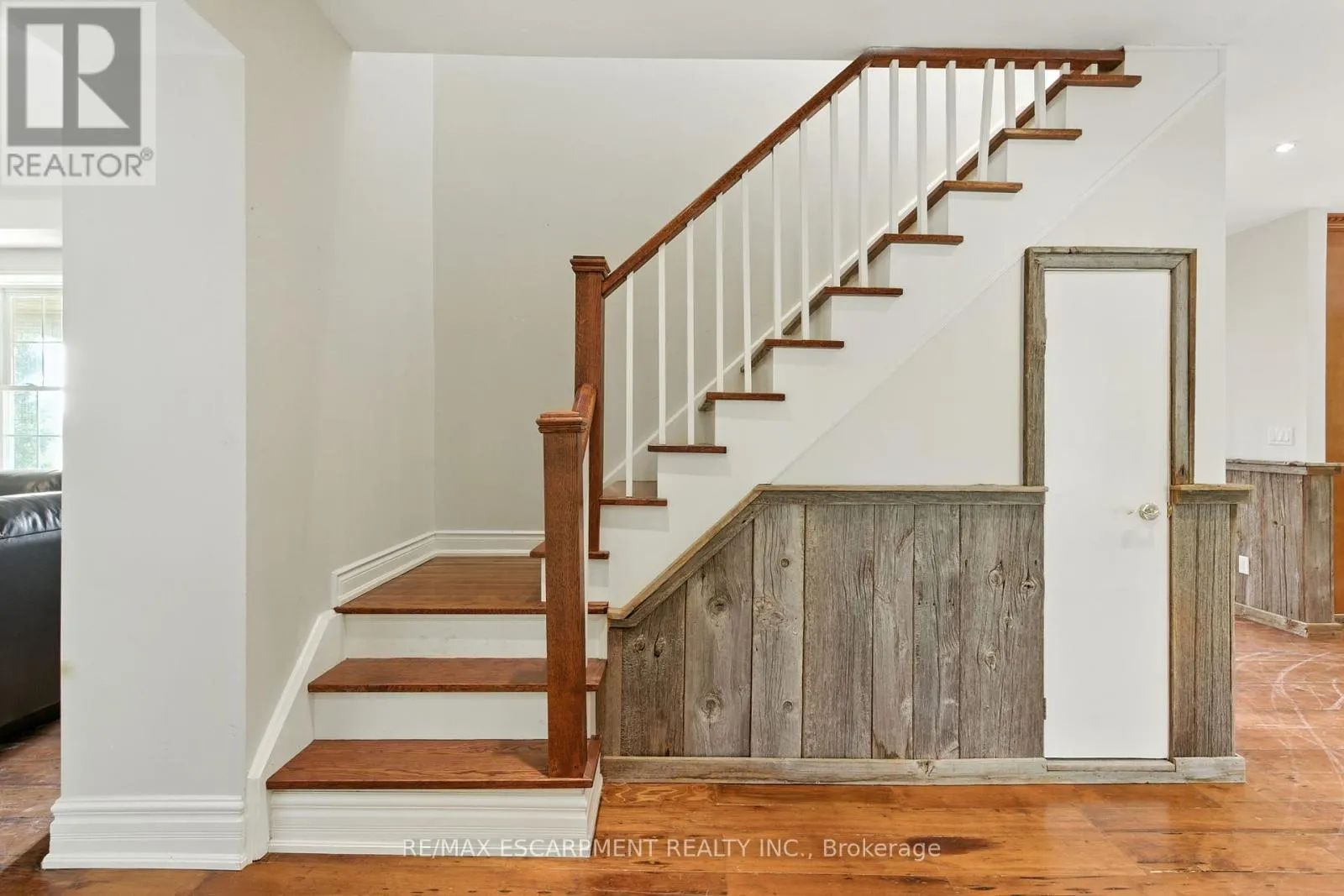 437 6TH CONCESSION ROAD E