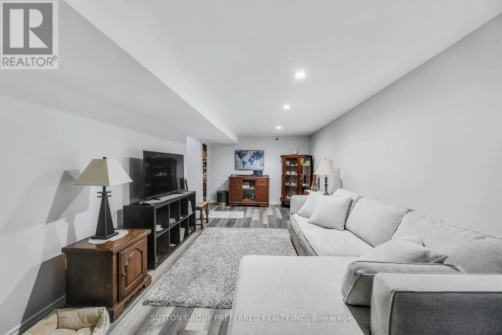 82 LACEY CRESCENT