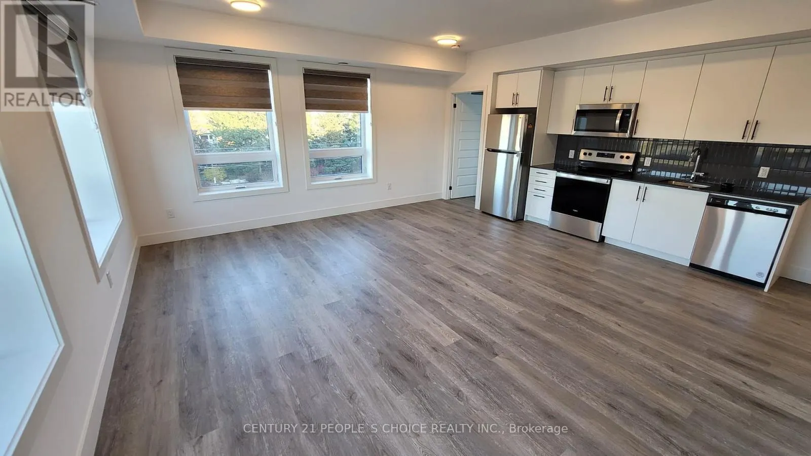316 - 26 LOWES ROAD W