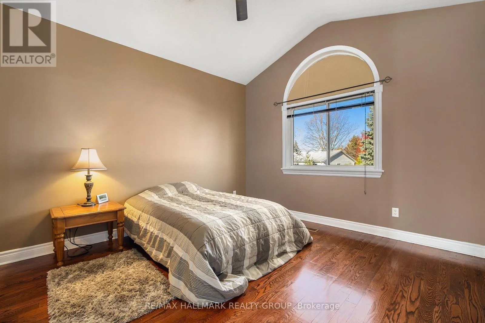 24 CASTLE GLEN CRESCENT