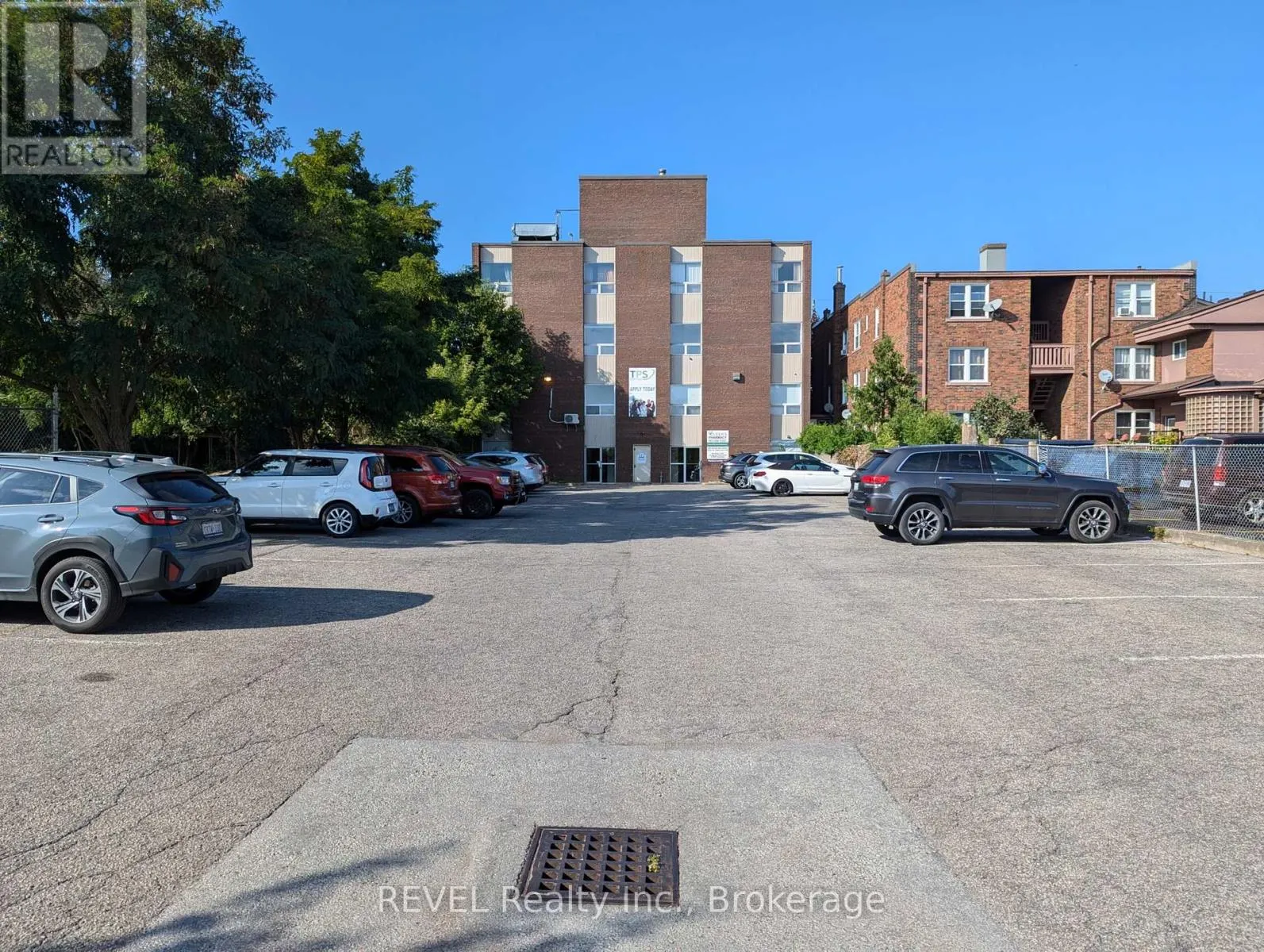 302 - 112 QUEENSTON STREET, #302