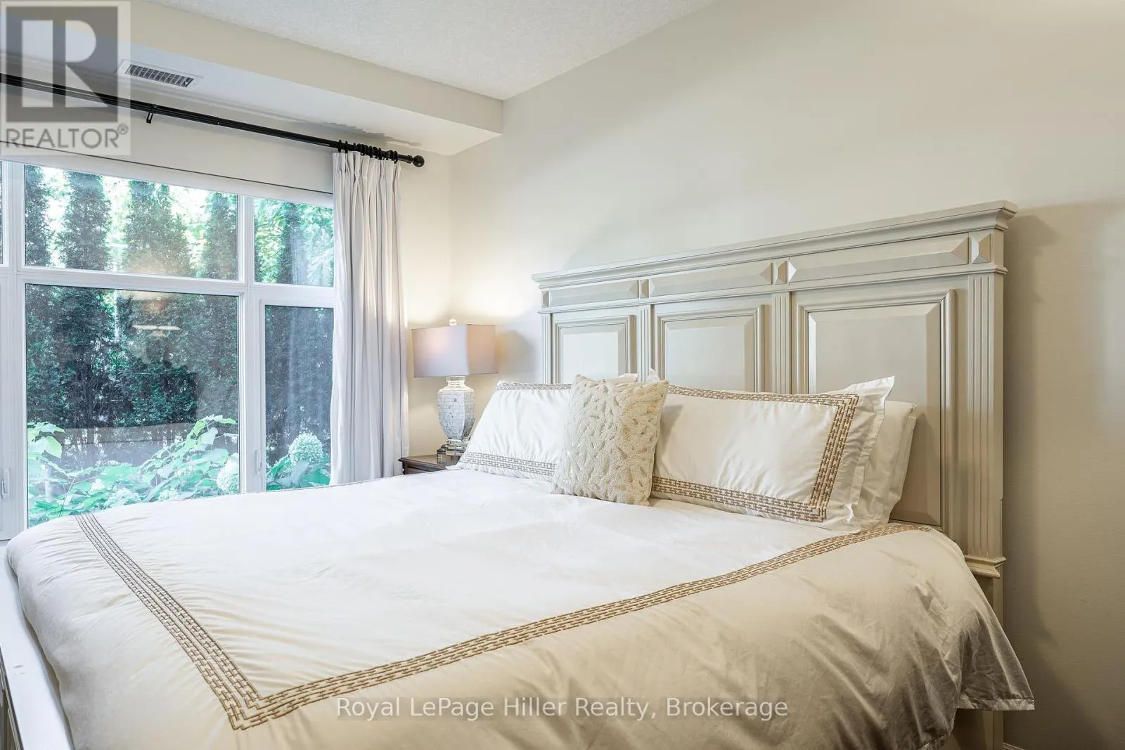 111 - 255 JOHN STREET, #111