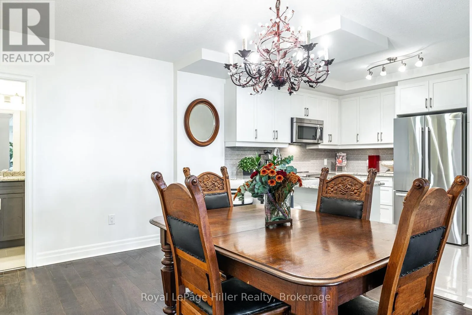 111 - 255 JOHN STREET, #111