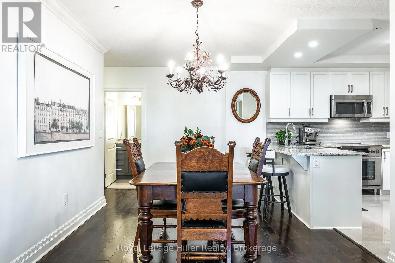 111 - 255 JOHN STREET, #111