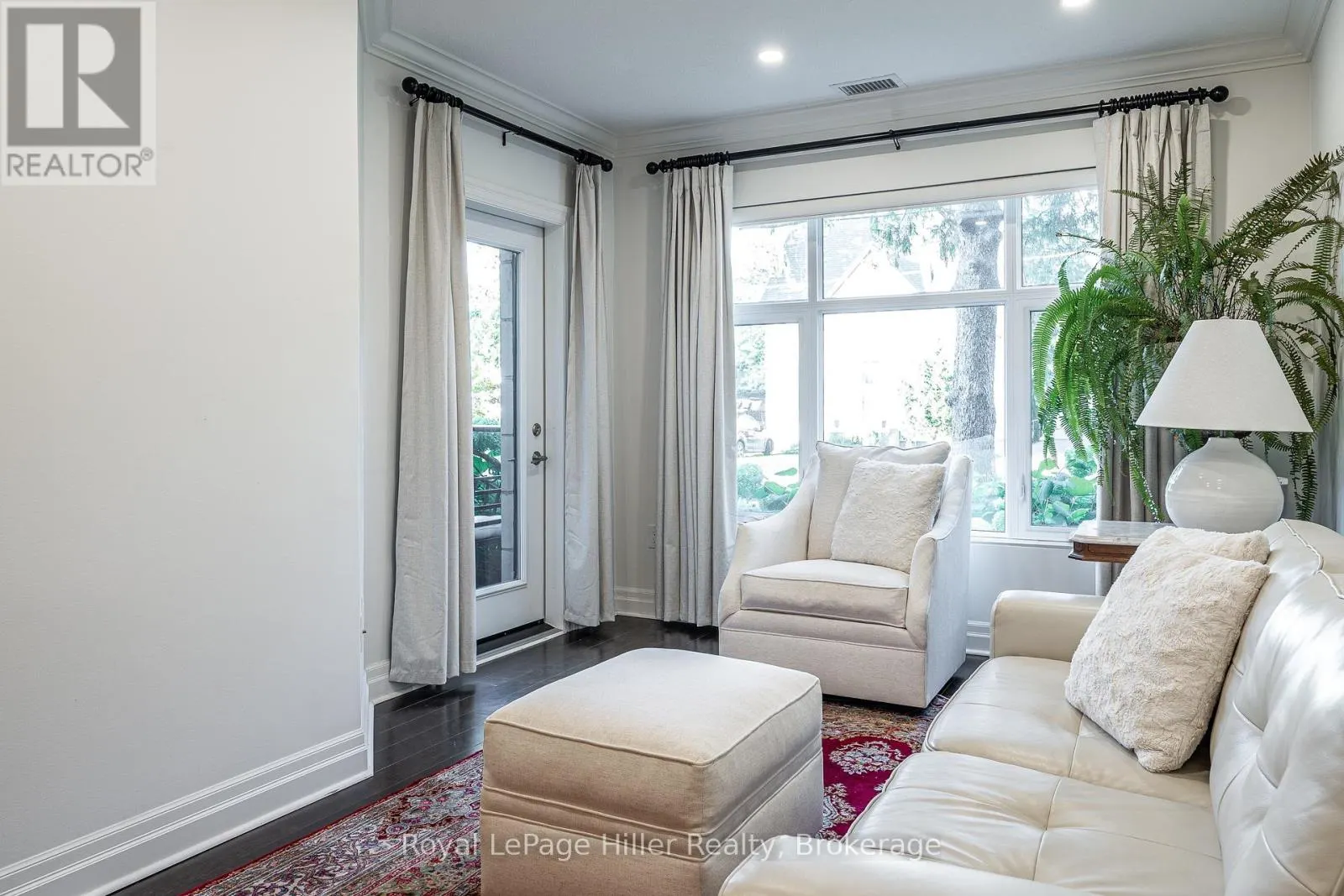 111 - 255 JOHN STREET, #111