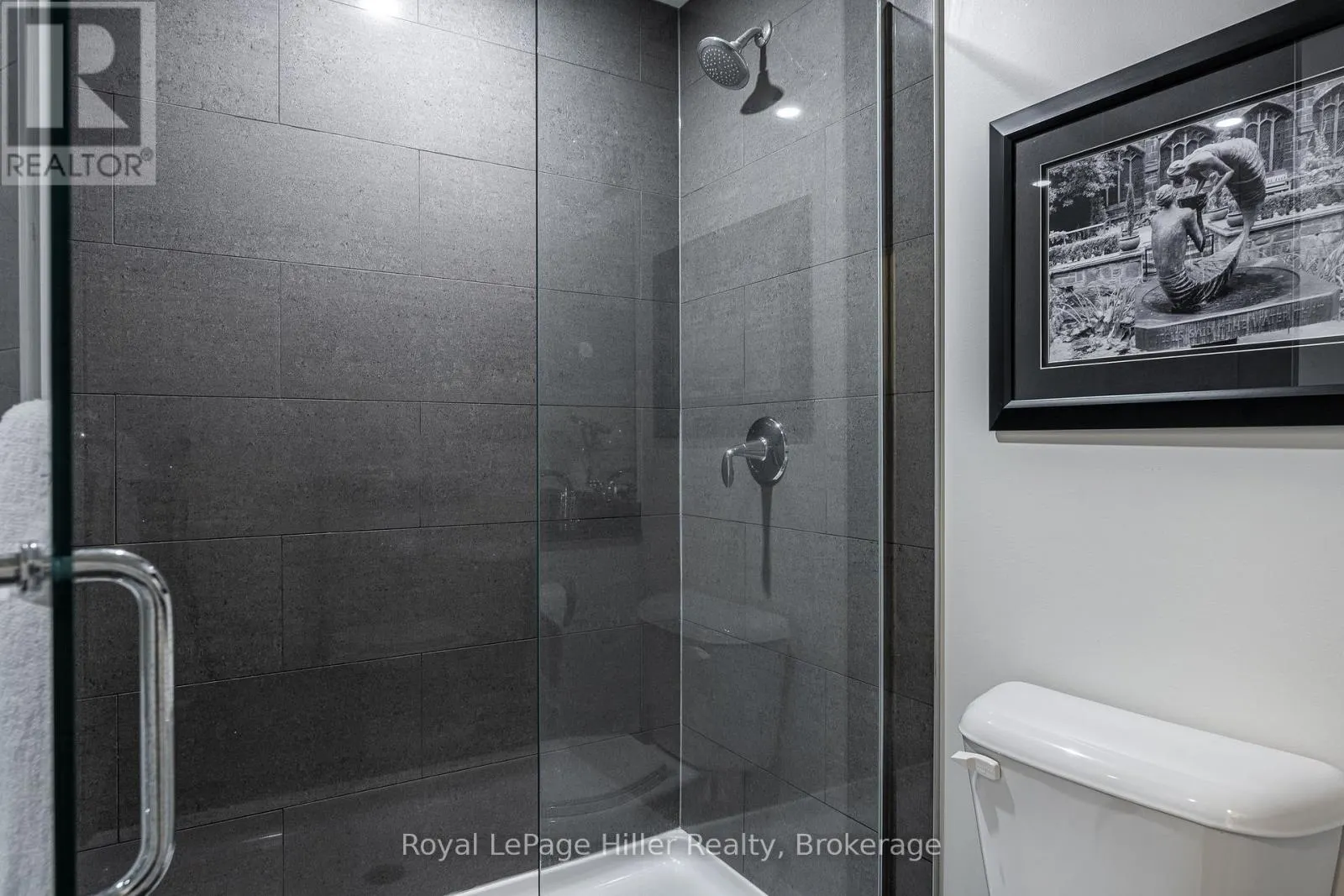 111 - 255 JOHN STREET, #111