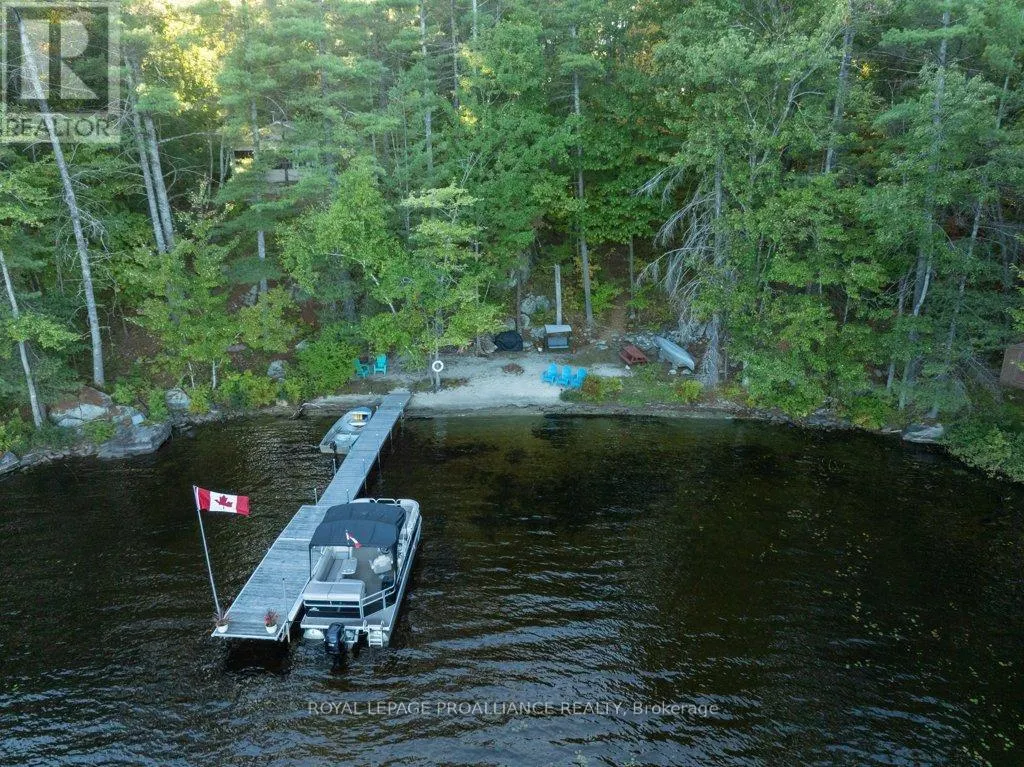257 HUNGRY LAKE