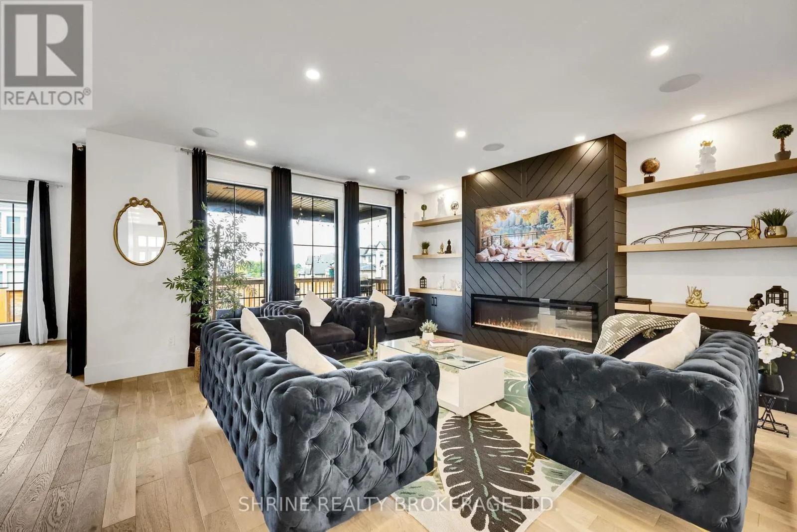 1866 FOUNTAIN GRASS DRIVE