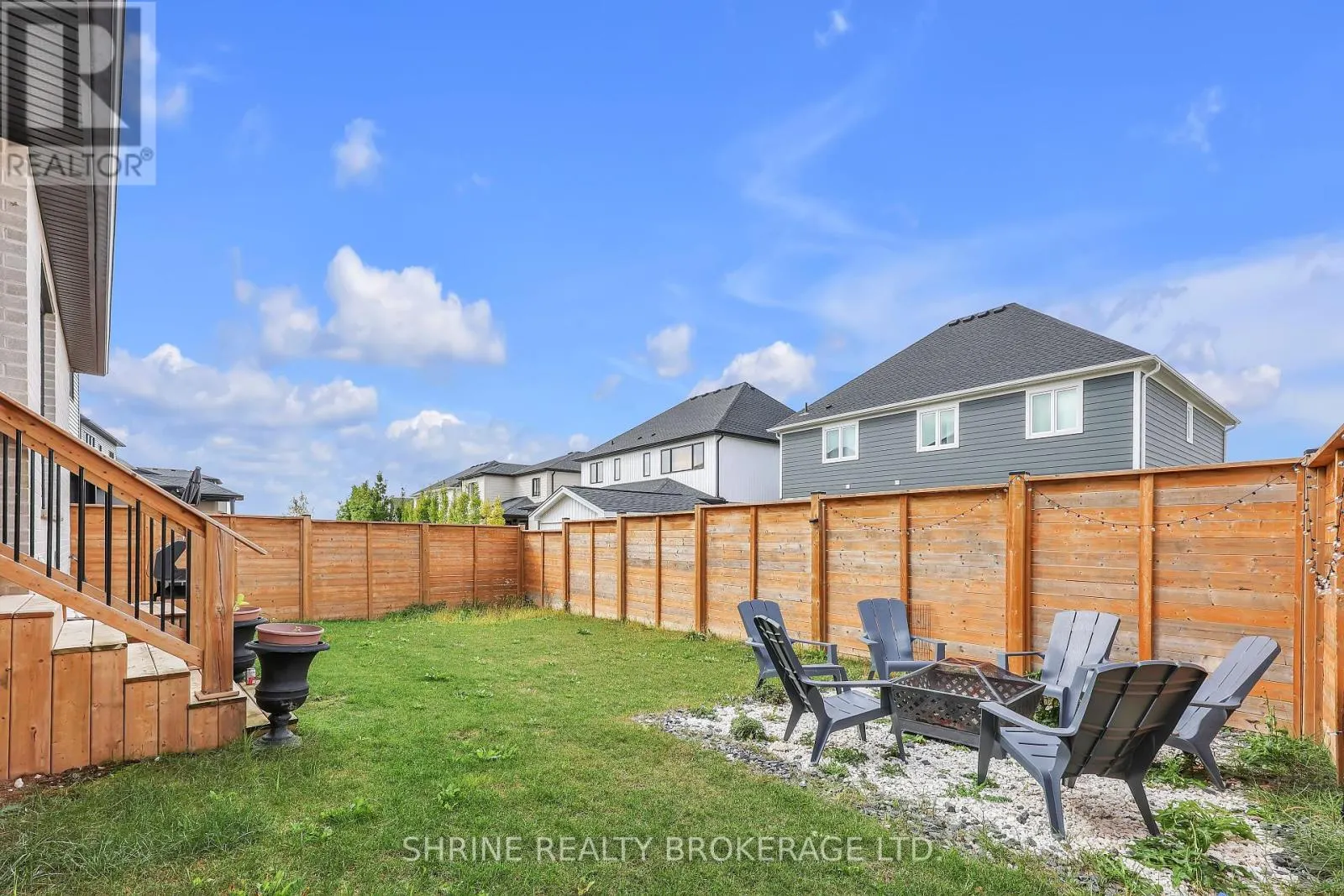 1866 FOUNTAIN GRASS DRIVE