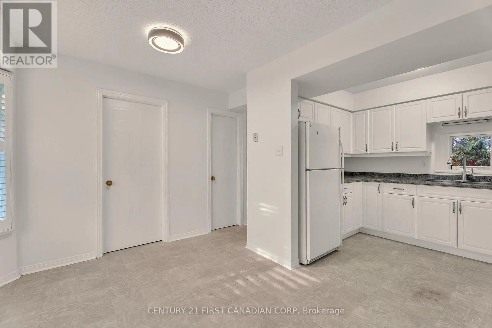 89 - 9 AILSA PLACE, #89