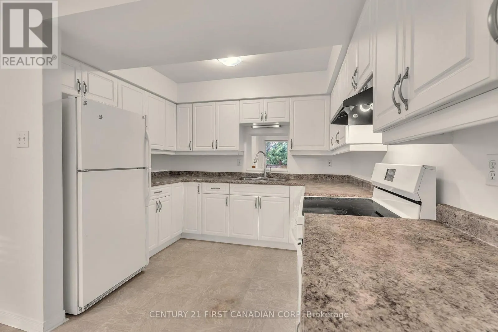 89 - 9 AILSA PLACE, #89