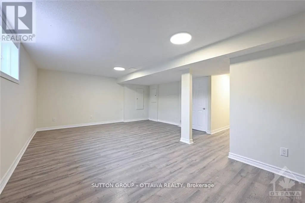 635 CLEARBROOK DRIVE